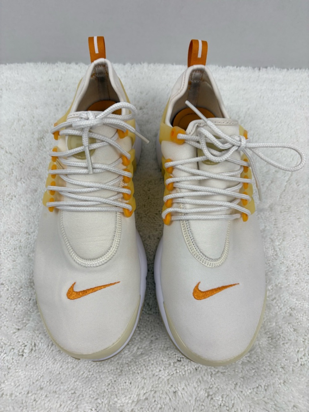 Nike Men’s Air Presto Sneakers in Sanddrift and Light Curry Colorway-Size: 9